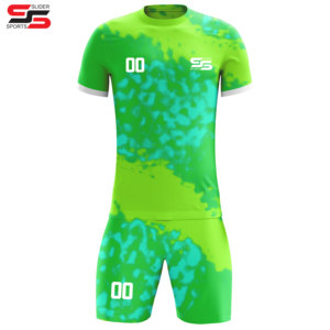 ชุดฟุตบอลสำหรับผู้ชายชุดกีฬาเสื้อและกางเกงขาสั้นออกแบบโลโก้และแบบระเหิดใหม่ล่าสุด - Product Image 5