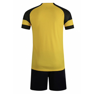Vêtements de sport de haute qualité en gros, confortables, respirants, uniformes de football, dernier design, polyester de haute qualité, sublimation - Product Image 2