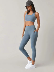 Meilleures ventes Ensemble de yoga deux pièces à taille haute pour femmes Vêtements sans couture en polyester avec logo personnalisable - Product Image 4