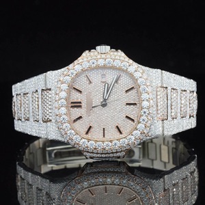 Montre automatique de luxe entièrement sertie de diamants HPHT cultivés en laboratoire avec affichage analogique, mouvement en acier inoxydable - Product Image 1