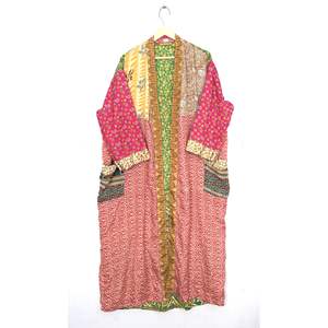 Kimono de retazos hecho a mano, Kimono de seda Floral, ropa de dormir, Kimono Vintage Sari, Kimono reciclado, regalo para ella, mujer - Product Image 2