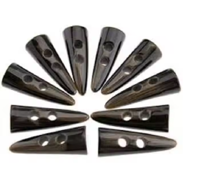 Botones de Cuerno de Búfalo Pulidos de 2 Agujeros al por Mayor, Color Negro Natural, Impermeables, Hechos a Mano por ZEHRA INDUSTRIES para Costura y Manualidades - Product Image 2