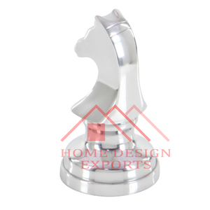 Jugador de Ajedrez de aluminio, caballo, escultura de mesa de caballero para decoraciones de sala de estar, escultura de jugador de ajedrez de oficina, superventas - Product Image 1