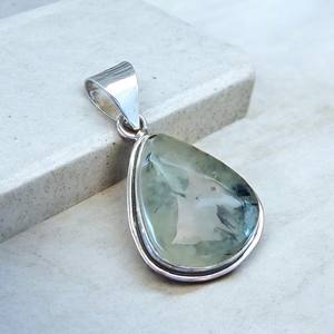 Beau collier en argent sterling 925 fait à la main avec des pierres précieuses Prehnite plaqué or bijoux de déclaration en pierre naturelle pour les femmes - Product Image 4