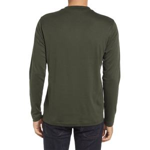 Esta camiseta de algodón personalizada para hombre es fabricada en Pakistán por una marca privada para compradores mayoristas que necesitan envío rápido. - Product Image 3