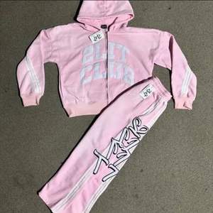 Ensembles de tenues de sport pour hommes de haute qualité Survêtements à motif solide élégants et confortables Grande taille Vente en gros pour la saison d'hiver - Product Image 2