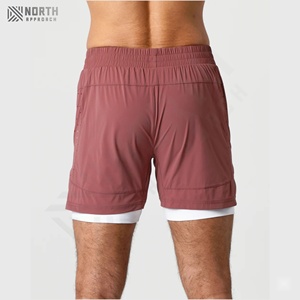 Shorts de sport pour hommes avec compression, shorts de course personnalisés 2 en 1 à double couche en polyester à séchage rapide - Product Image 3