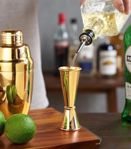 Jigger de Barra de Doble Cara con Acabado Dorado de Acero Inoxidable, Herramienta de Medición de Cócteles de Precisión con Diseño Elegante y Vertido Preciso - Product Image 4