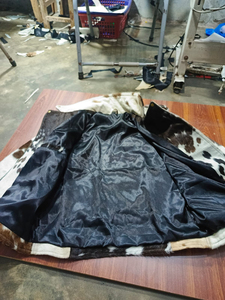 Chaqueta de cuero de vaca con diseño personalizado hecho a mano para mujer, chaquetas con flecos inspiradas en el oeste de motorista de alta calidad - Product Image 5