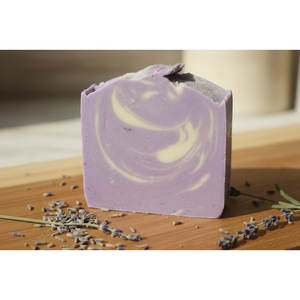 Savon artisanal à la lavande au lait de chèvre et aux algues marines, anti-acné et éclaircissant, enrichi au coco et au curcuma - Product Image 1