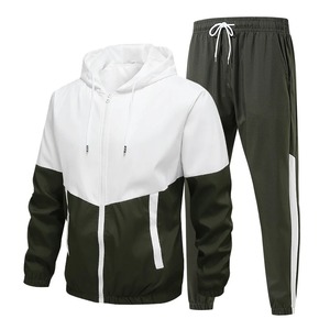 Ensemble de vêtements de sport 2 pièces imprimés décontractés pour l'hiver pour hommes Joggers et veste en polaire respirante - Product Image 4