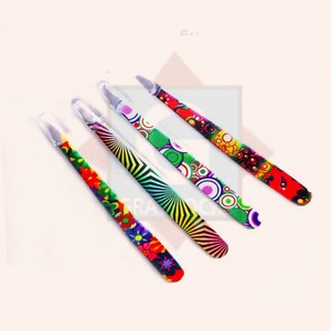 Pince à épiler à sourcils greffée Outil de beauté de haute qualité avec pointe inclinée pointue pour la mise en forme des sourcils - Product Image 3