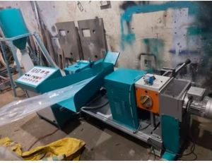 Equipo automático de planta de reprocesamiento de residuos plásticos Línea de refrigeración por aire 50 kg/hr Capacidad 12kW Power Thave Engineering Corporation - Product Image 2
