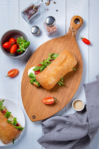 Planche à découper en bois artisanale de qualité supérieure |   Planche à découper en bois naturel de qualité alimentaire pour la maison et les restaurants aux prix les plus bas - Product Image 3