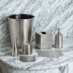 Juego de Baño de Metal de Diseño para un Estilo de Baño de Lujo que Ofrece un Atractivo Sofisticado - Product Image 6