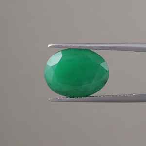 Émeraude naturelle certifiée IGI, pierre précieuse en vrac, 8,94 carats, taille ovale, 15,5x12 mm, vert premium, finition cireuse/huilée - Product Image 1