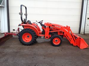 Tracteur à pied Kubota M4073 4WD pour la ferme et l'agriculture Mini tracteur à roues 4WD avec nouveau moteur et état du moteur utilisé/neuf, - Product Image 2