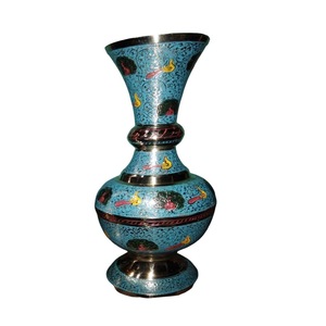 Vase à fleurs en laiton gravé multicolore avec peinture verte blanche et finition dorée pour la décoration intérieure Vase à fleurs de haute qualité - Product Image 3