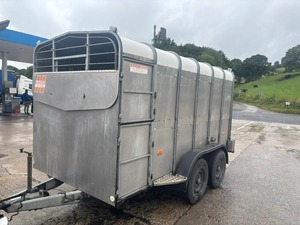 Remorques pour bétail Ifor Williams Hudson 12x6 de haute qualité, entièrement révisées, y compris une nouvelle remorque 12x6 Tuff - Product Image 2