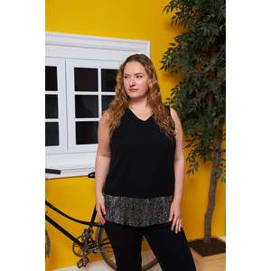 Blusa de Gasa Negra para Mujer Talla Grande RMG con Forro Interior, Elegante Top Tejido de Verano para Uso Diario y Oficina - Product Image 1