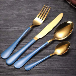 Juego de cubiertos de plata moderno en acero inoxidable con acabado de espejo, perfecto para bodas, cenas elegantes y ocasiones especiales - Product Image 5