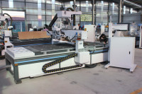 Grande machine de découpe CNC 1328 ATC pour le bois, routeur de sculpture sur bois, machine de découpe de meubles CNC avec servomoteur Leadshine