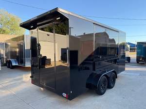 Remolque de Carga Tipo Contenedor con Envío Rápido / Remolque Cerrado Rock Solid Cargo 8.5x16 10k Paquete para Contratistas - Product Image 3