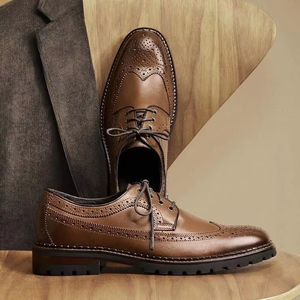 Cuero Brogue Diseño de lujo Zapatos de vestir Oficina Reunión Junta Reunión Disponible Cantidad a granel Zapatos de cuero real Calidad de exportación - Product Image 1
