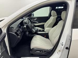 SUV 2024 con Tracción en las Cuatro Ruedas, Volante a la Izquierda, Rines R18, Caja de Cambios Automática, Cámara Trasera, Asientos de Cuero, Título Limpio, Sin Accidentes, Bajo Kilometraje - Product Image 2