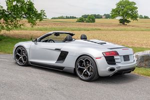 สภาพดีเยี่ยม รถมือสอง ปี 2012 ออดี้ R8 V10 Spyder - Product Image 5