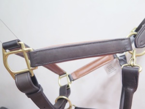 Acolchado colorido de caballo de cuero de alta calidad y accesorios de latón macizo disponibles a precio barato - Product Image 2