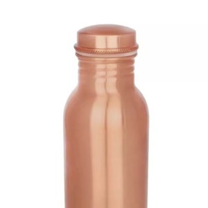 Meilleur fabricant de bouteilles en cuivre 100% populaires Bouteille d'eau en métal laqué Sipper faite à la main pour le bureau et l'université - Product Image 4