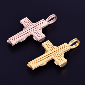 Colgante de Cruz de Jesús de Hip Hop para Unisex hecho con diamantes de laboratorio de corte brillante redondo en oro sólido de 10kt - Product Image 2