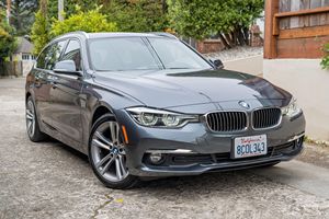 สภาพดีเยี่ยม รถมือสอง ปี 2018 บีเอ็มดับเบิลยู 328d xDrive Sports Wagon เครื่องยนต์เทอร์โบดีเซล - Product Image 4