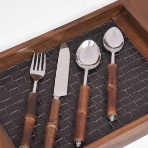 Services de table traditionnels en acier inoxydable - Portables, compatibles lave-vaisselle, écologiques et durables - Product Image 4