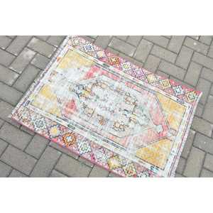 Turkish Vintage Small Rug 2.5x3.3 ft, <b>Red</b> Plants & trees Rug <b>Wool</b> - Product Image 4