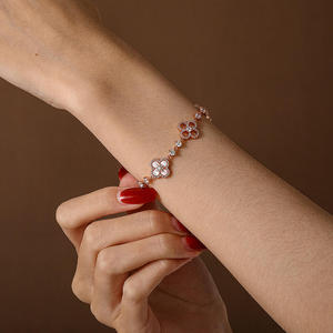 เจลิยา คิวท์ ซากุระ แฟชั่น คัฟ แบรนด์เล็ต สร้อยข้อมือเงินสเตอร์ลิง - Product Image 6
