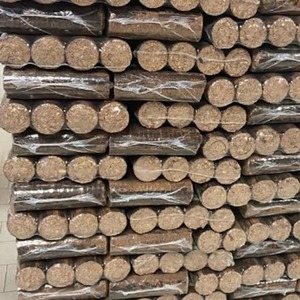 Briquetas de Madera para Sistema de Calefacción, Paletizadas y Empaquetadas para Uso en Interiores, 10% de Humedad, Densidad de 600 kg/m³ - Product Image 3