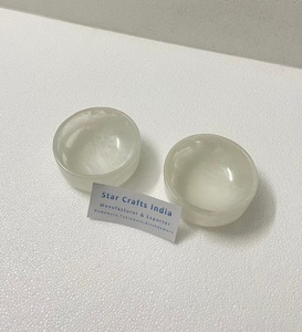 Ensaladera de resina Rosa hecha a mano con efecto de mármol y patrón de remolino acuático, la forma es una ensaladera redonda utilizada en el hogar y el hotel - Product Image 2