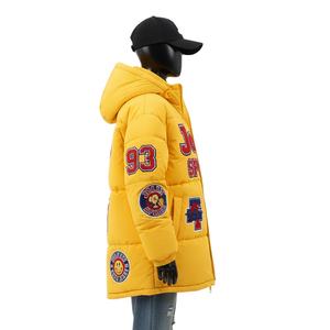 Chaqueta acolchada de invierno para mujer, tejido de poliéster premium, diseño de paneles acolchados, logotipo de bordado personalizado, chaqueta acolchada para mujer - Product Image 3