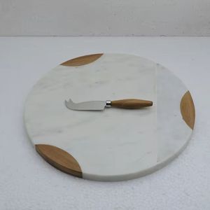 Ustensiles de cuisine de luxe Planche à découper ronde en bois et résine/blocs Vente en gros Couverts en bois uniques faits à la main Planche à découper au fromage - Product Image 3