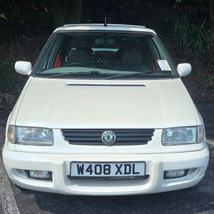 Skoda Felicia Fun 2000 Usado, Transmisión Manual de 5 Velocidades, Versión Europea, 2+2 Plazas, EE. UU. Título - Product Image 1