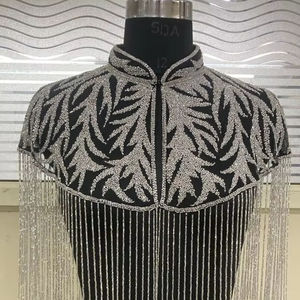 เสื้อคลุมโพลีเอสเตอร์หรูหราพร้อมลูกปัดและตัวยึดเลื่อมที่คอพร้อมโลโก้ที่สวยงามสำหรับเทศกาลและงานเฉลิมฉลอง - Product Image 1