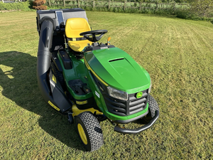 ขายส่งจากโรงงาน เครื่องตัดหญ้าแบบนั่งขับ John Deere X167 ขนาดใบมีด 48 นิ้ว - Product Image 6