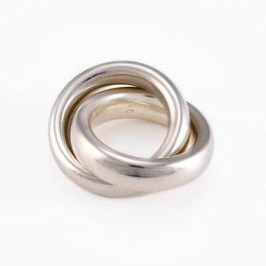 Rond de serviette en métal martelé en cuivre rustique avec un look fait main parfait pour les occasions de vacances de table à manger de style ferme - Product Image 6