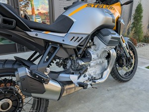 Motocicleta Deportiva SUPER PREMIUM Nueva, Estilo Adventure-Touring (ADV), Supersport, Motor de Cuatro Tiempos, Herramientas con Fuente de Alimentación Inalámbrica/Batería - Product Image 3