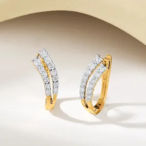 ต่างหูเพชรออโรร่าทวิสต์โกลด์สำหรับผู้หญิง - Product Image 1