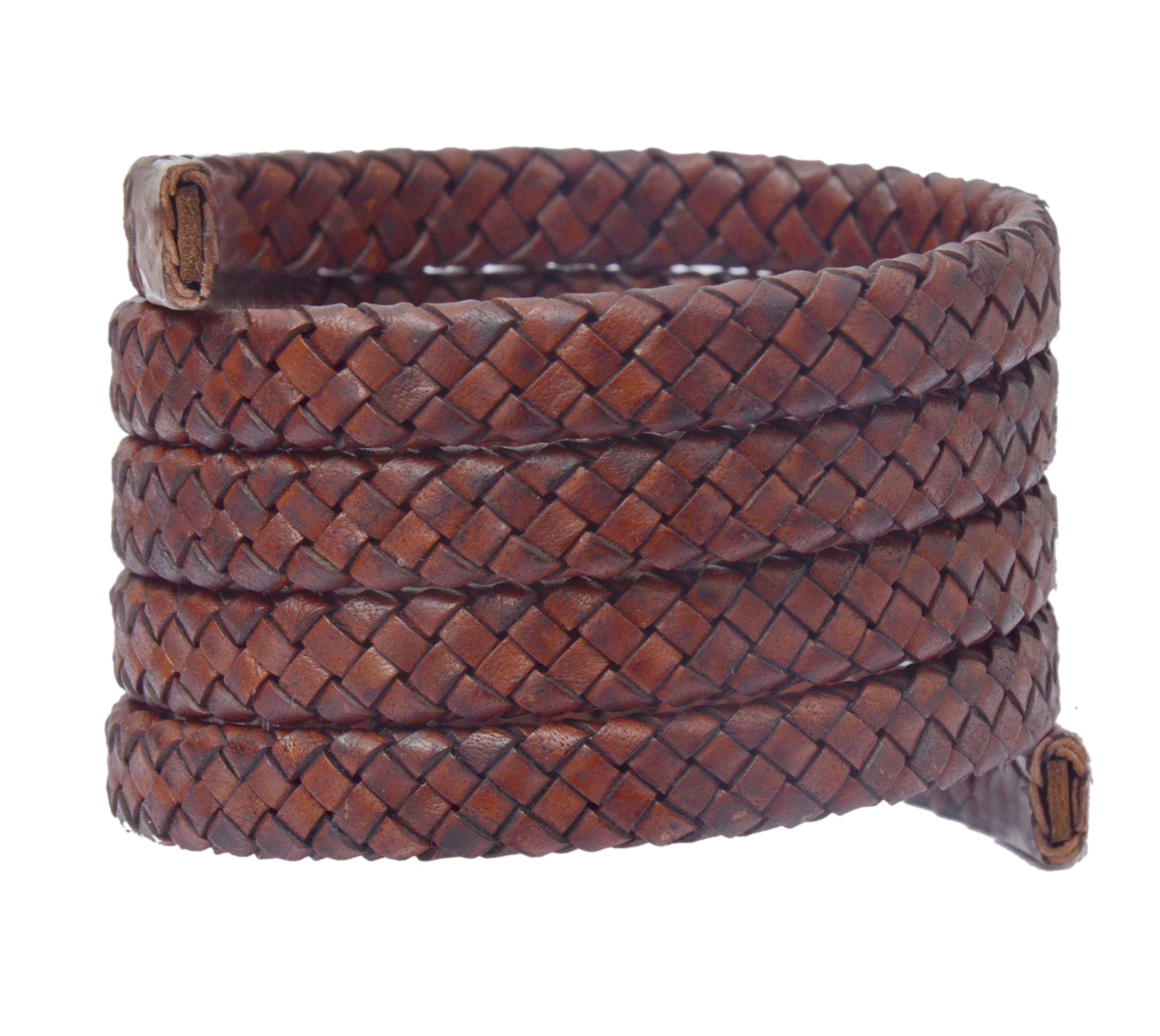 สีน้ำตาลเชอร์รี่โบราณ