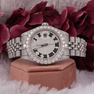 Reloj de lujo con números romanos helados, reloj de Hip Hop con diamantes completos para reloj de pulsera de estilo rapero de acero inoxidable - Product Image 1