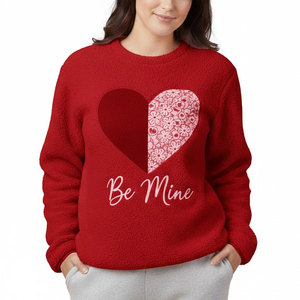 Sudadera inspirada en San Valentín, estilo cálido y cómodo, ideal para conjuntos de invierno, moda casual y para regalo. - Product Image 1
